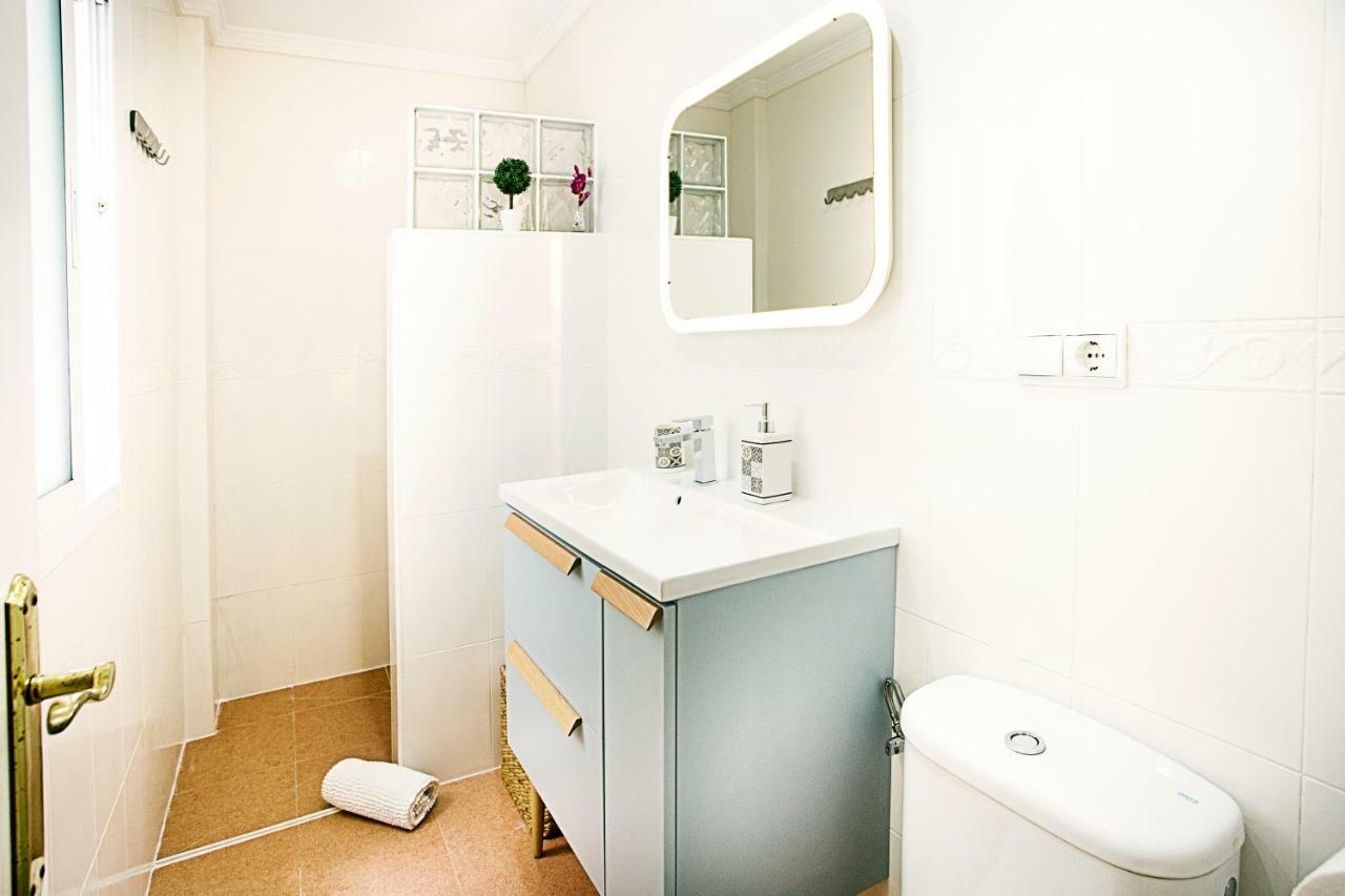 Hi Suite Malaga Centro Exteriör bild